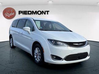 Used 2019 Chrysler Pacifica Touring Plus w/ Advanced Safetytec Group image 1