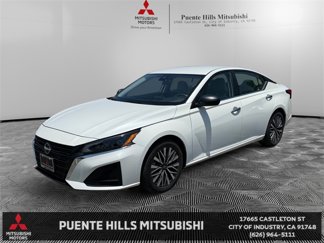 Used 2024 Nissan Altima 2.5 SV image 1