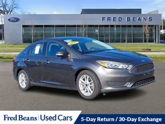 Used 2017 Ford Focus SE w/ Cold Weather Package image 1