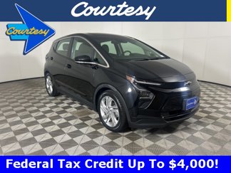 Used 2023 Chevrolet Bolt LT image 1