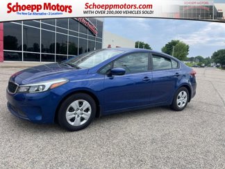 Used 2017 Kia Forte LX image 1