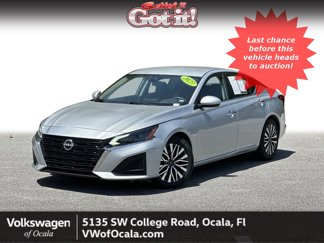 Used 2023 Nissan Altima 2.5 SV image 1