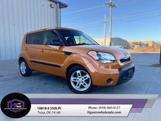 Used 2011 Kia Soul + w/ Audio Pkg image 1