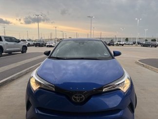 Used 2019 Toyota C-HR LE image 1