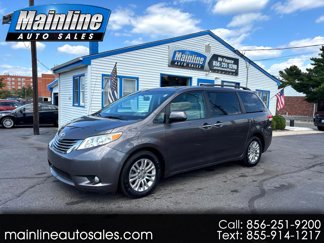 Used 2012 Toyota Sienna XLE image 1