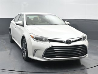 Used 2018 Toyota Avalon XLE image 1
