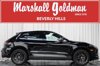 Used 2023 Porsche Macan Turbo image 1