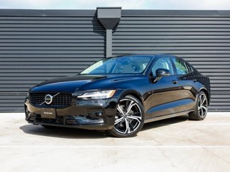 Used 2024 Volvo S60 B5 Plus image 1