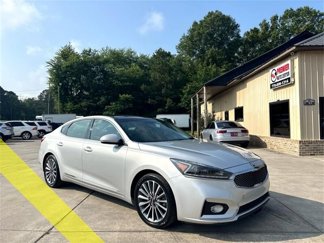 Used 2017 Kia Cadenza Premium w/ Luxury Package image 1