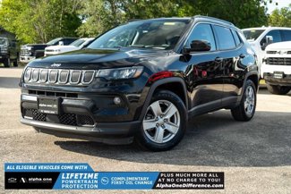 Used 2022 Jeep Compass Latitude image 1