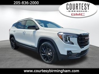 Used 2024 GMC Terrain SLT w/ Infotainment Package II image 1