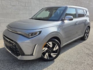 Used 2023 Kia Soul GT-Line w/ GT-Line Technology Package image 1