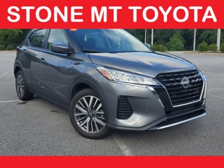 Used 2024 Nissan Kicks SV image 1