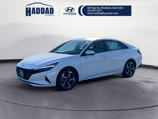 Used 2023 Hyundai Elantra SEL w/ Convenience Package image 1