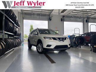 Used 2016 Nissan Rogue SV w/ SV Premium Package image 1