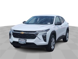 Certified 2024 Chevrolet Trax LS w/ Driver Confidence Package image 1