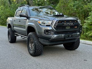 Used 2016 Toyota Tacoma TRD Sport image 1