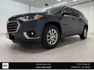 Used 2021 Chevrolet Traverse LT image 1