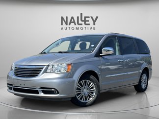 Used 2016 Chrysler Town & Country Touring-L video 1