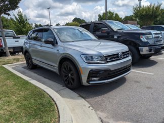 Used 2020 Volkswagen Tiguan SE R-Line image 1