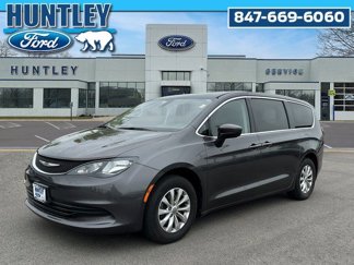Used 2017 Chrysler Pacifica Touring w/ Tire & Wheel Group image 1