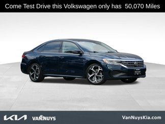Used 2020 Volkswagen Passat 2.0T R-Line image 1