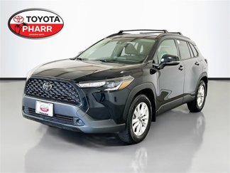 Used 2022 Toyota Corolla Cross LE image 1