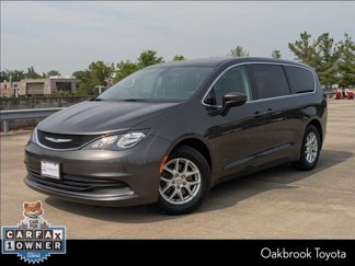 Used 2017 Chrysler Pacifica LX image 1