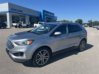 Used 2020 Ford Edge Titanium image 1