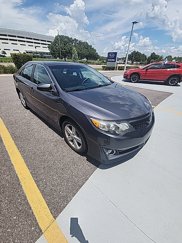 Used 2014 Toyota Camry SE image 1