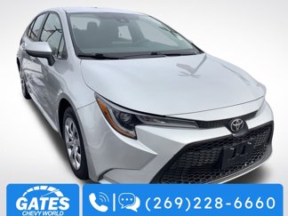 Used 2022 Toyota Corolla LE image 1