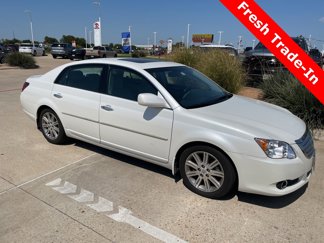 Used 2009 Toyota Avalon Limited image 1