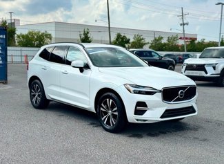 Used 2023 Volvo XC60 B5 Core image 1