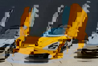 Used 2023 McLaren 720S Spider image 1
