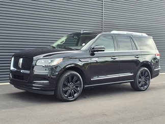 Used 2023 Lincoln Navigator Reserve image 1