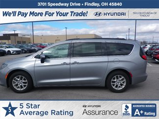 Used 2021 Chrysler Voyager Lxi image 1