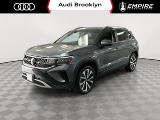 Used 2022 Volkswagen Taos SE w/ Panoramic Sunroof Package image 1