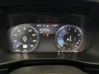 Used 2019 Volvo XC40 T5 R-Design video 2