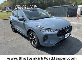 Used 2023 Ford Escape ST-Line Select w/ Class II Trailer Tow Package image 1