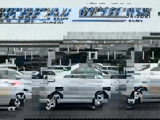 Used 2010 Toyota Camry LE image 1