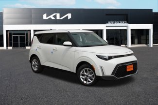 New 2025 Kia Soul LX image 1