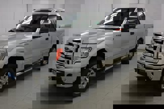 Used 2010 Ford F150 XLT image 1
