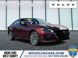 Used 2024 Nissan Altima 2.5 SV image 1