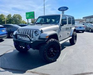 Used 2019 Jeep Wrangler Unlimited Sahara w/ Dual Top Group image 1