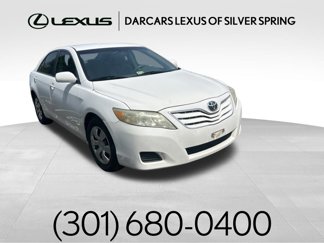 Used 2011 Toyota Camry LE image 1
