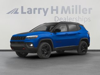 Used 2023 Jeep Compass Trailhawk w/ Trailhawk Convenience Group image 1