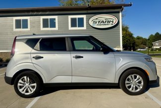 Used 2020 Kia Soul LX video 1