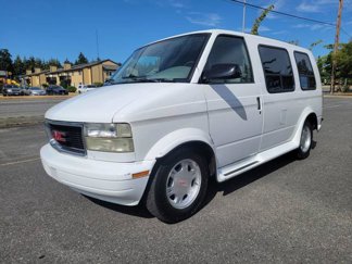 Used 2004 GMC Safari AWD image 1