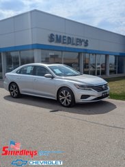 Used 2021 Volkswagen Passat 2.0T SE image 1