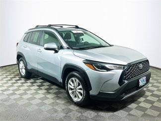 Certified 2022 Toyota Corolla Cross LE image 1